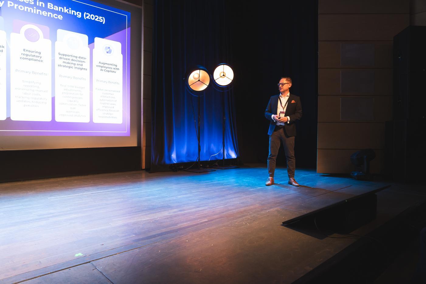 Ailleron Innovation Forum 2025 and _From Interface to Intelligence_ AI_s Role in Banking_ by Łukasz Samborski from Alior Bank-2