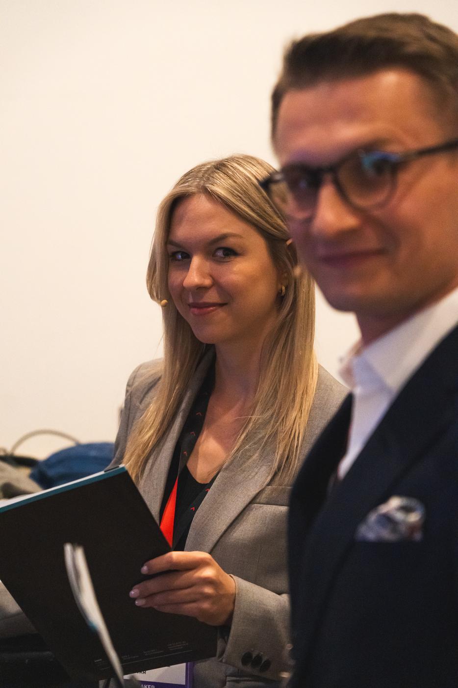 Gabriela Kocurek and Łukasz Wieczorek before presentation during Ailleron Innovation Forum 2025-1