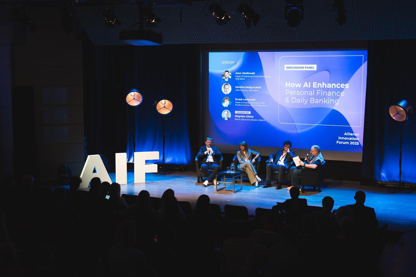 AIF 25 and panel _𝗛𝗼𝘄 𝗔𝗜 𝗘𝗻𝗵𝗮𝗻𝗰𝗲𝘀 𝗣𝗲𝗿𝘀𝗼𝗻𝗮𝗹 𝗙𝗶𝗻𝗮𝗻𝗰𝗲 & 𝗗𝗮𝗶𝗹𝘆 𝗕𝗮𝗻𝗸𝗶𝗻𝗴_ with Artur Józefowski, Karolina Kenig-Guetat, Ernest Lachowski, moderated by Zbigniew Glinka